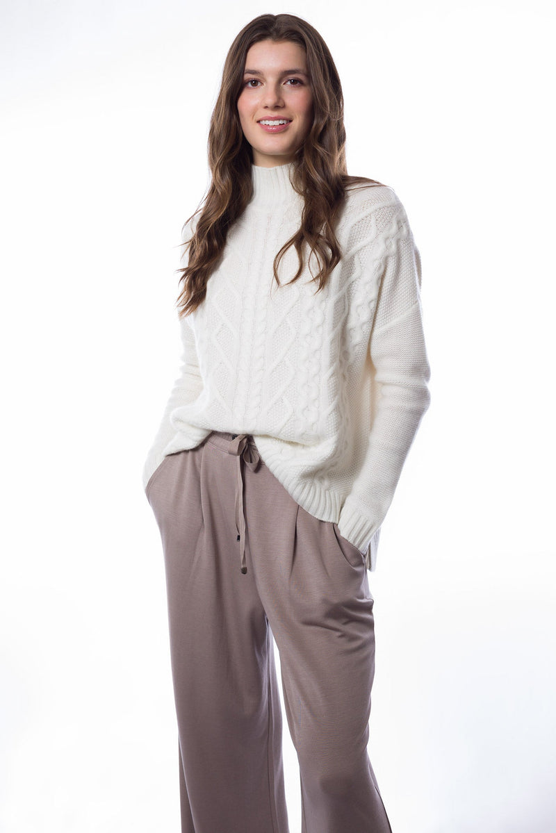 Sustainable Cashmere Loose Fit Cable Sweater - White - Dongli Cashmere