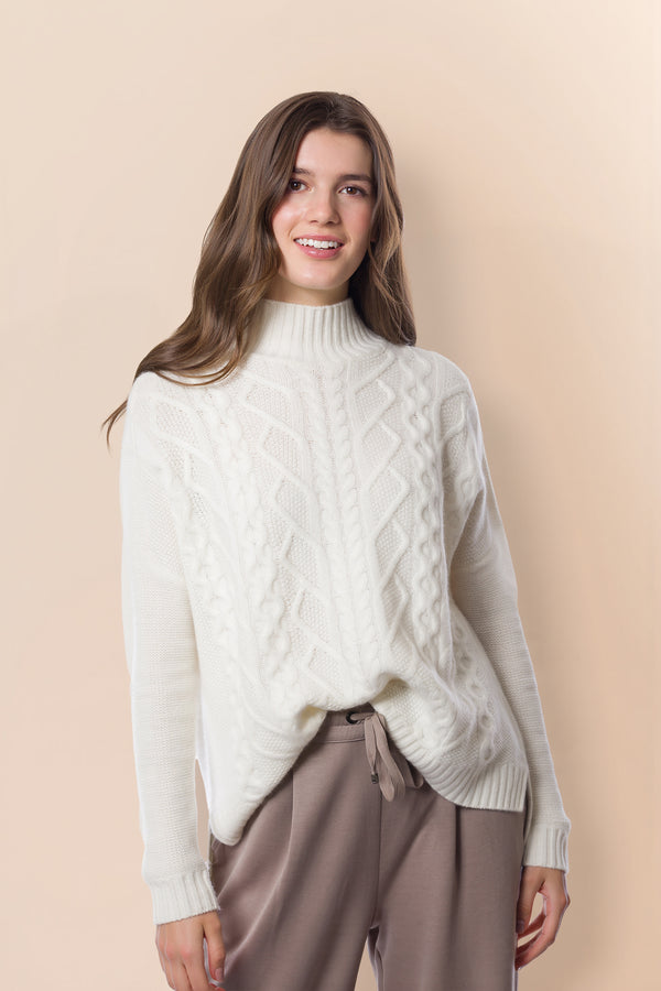 Sustainable Cashmere Loose Fit Cable Sweater - White - Dongli Cashmere